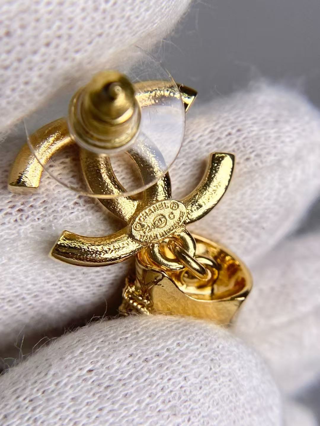 CHANEL coco roller skate earrings | 24C