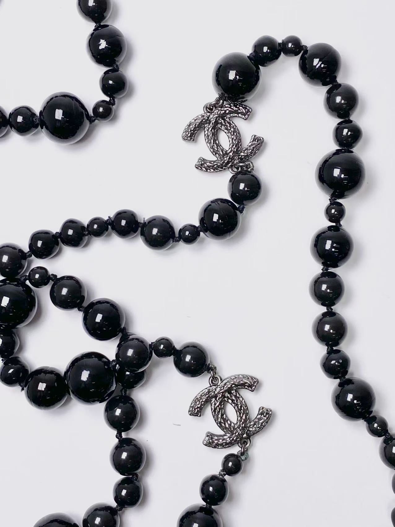 CHANEL Black Long Necklace | 10A