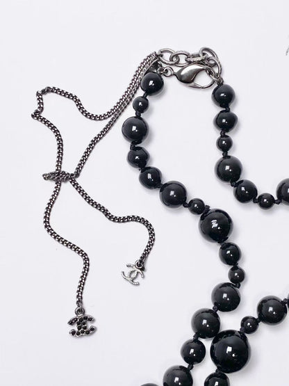 CHANEL Black Long Necklace | 10A