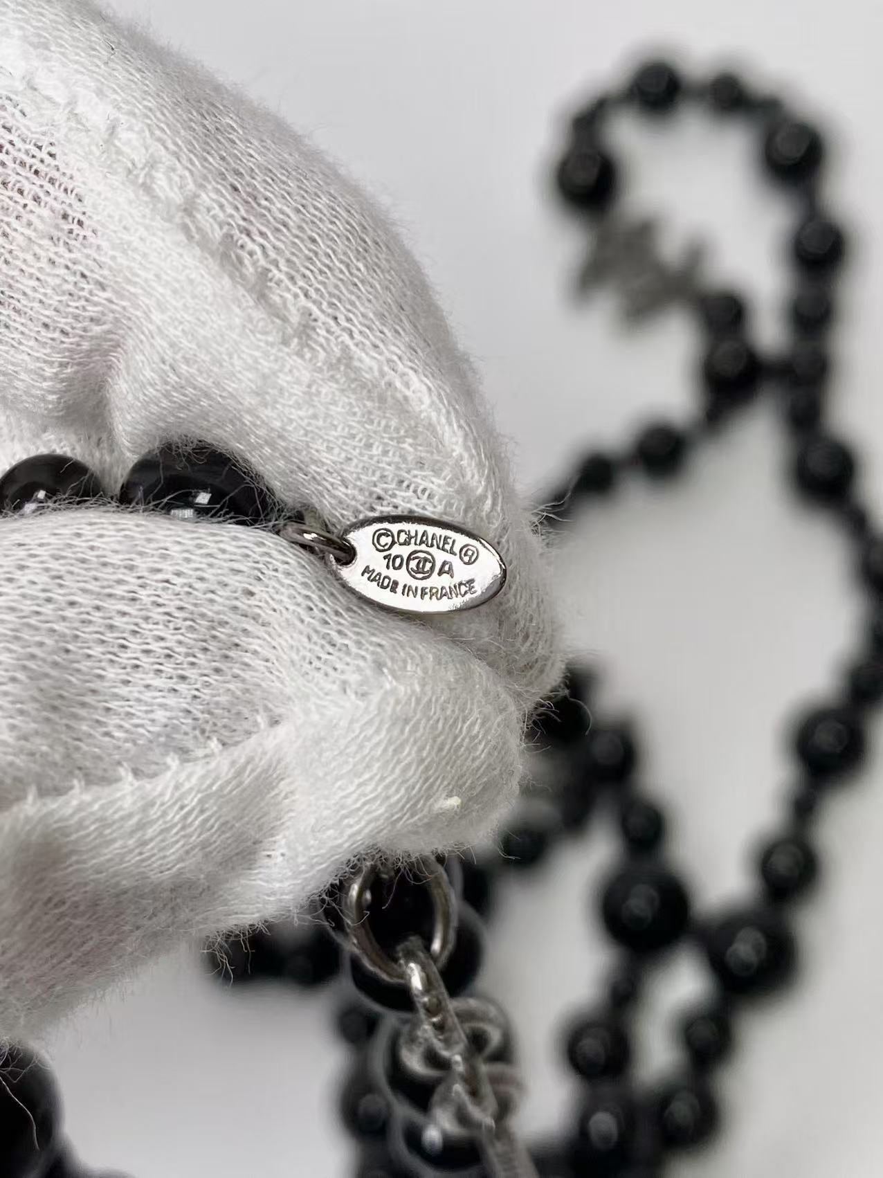 CHANEL Black Long Necklace | 10A