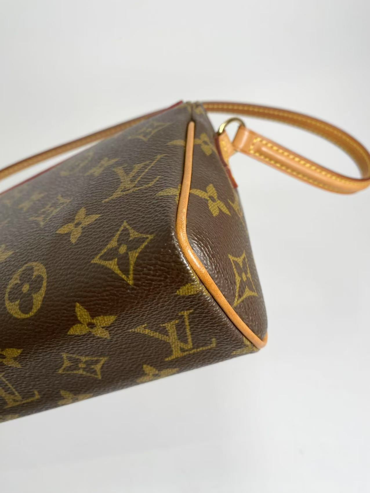 LOUIS VUITTON モノグラム レシタル ショルダーバッグ｜M51900