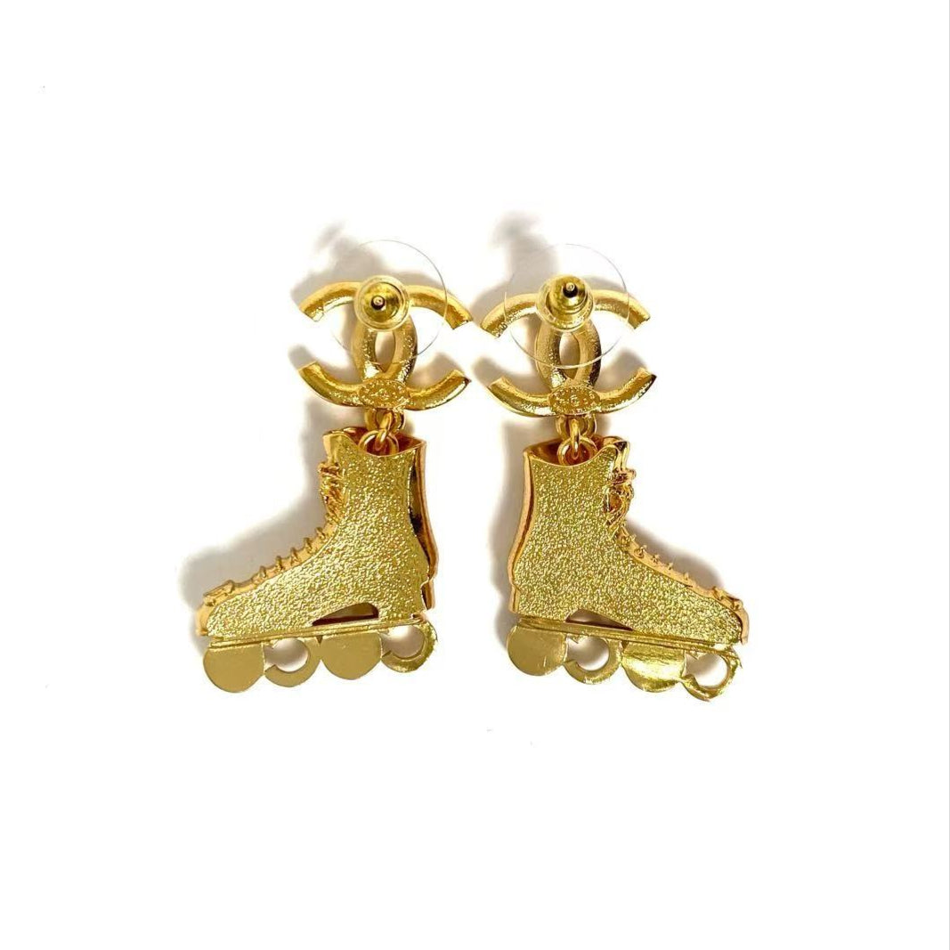 CHANEL coco roller skate earrings | 24C