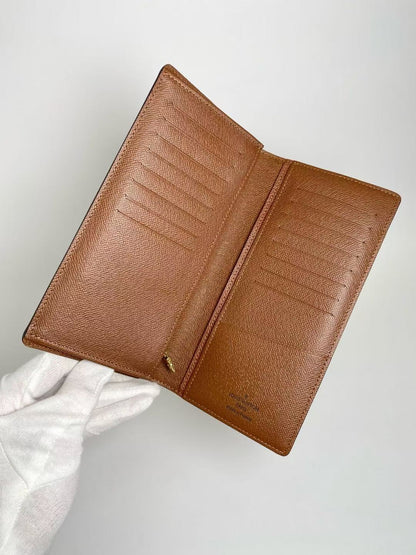 LOUIS VUITTON Monogram Bi-fold Long Wallet M66540