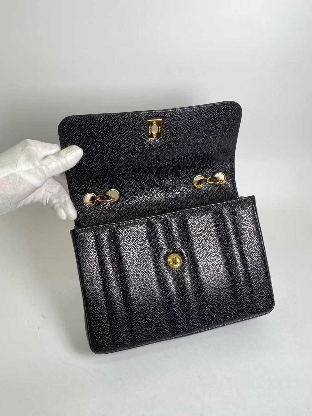 CHANEL Caviar Skin Flap Chain Bag | 3rd Series